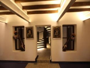 Tanjore Hi Hotel Thanjavur Exterior foto